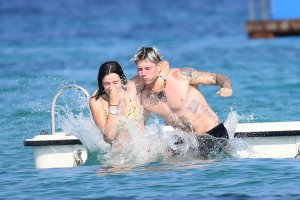 Bella Thorne Sexy TheFappeningBlog.com 9.jpg