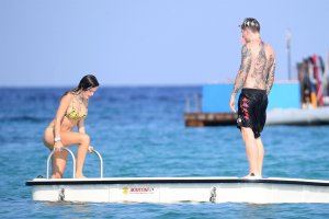 Bella Thorne Sexy TheFappeningBlog.com 41.jpg