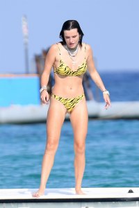 Bella Thorne Sexy TheFappeningBlog.com 73.jpg