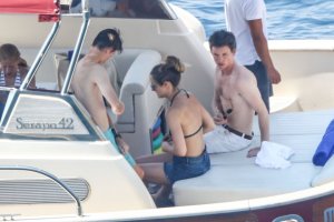 Hannah Bagshawe Sexy TheFappeningBlog.com 40.jpg