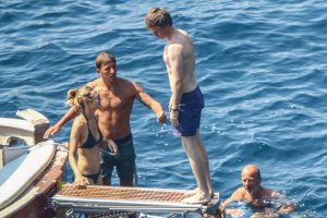 Hannah Bagshawe Sexy TheFappeningBlog.com 44.jpg