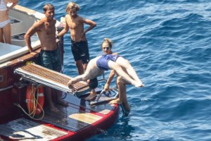 Hannah Bagshawe Sexy TheFappeningBlog.com 58.jpg