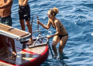 Hannah Bagshawe Sexy TheFappeningBlog.com 62.jpg