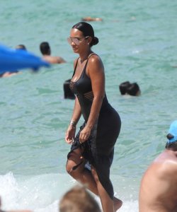 Evelyn Lozada, Shaniece Hairston Sexy TheFappeningBlog.com 22.jpg