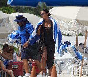 Evelyn Lozada, Shaniece Hairston Sexy TheFappeningBlog.com 50.jpg