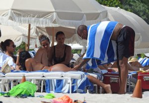 Evelyn Lozada, Shaniece Hairston Sexy TheFappeningBlog.com 68.jpg