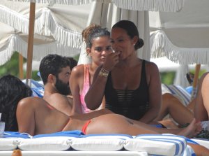 Evelyn Lozada, Shaniece Hairston Sexy TheFappeningBlog.com 78.jpg