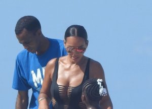 Evelyn Lozada, Shaniece Hairston Sexy TheFappeningBlog.com 90.jpg