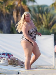 Gemma Collins Sexy TheFappeningBlog.com 13.jpg