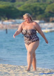 Gemma Collins Sexy TheFappeningBlog.com 1.jpg