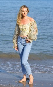 Candice Swanepoel Sexy TheFappeningBlog.com 16.jpg