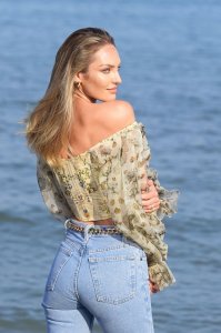 Candice Swanepoel Sexy TheFappeningBlog.com 15.jpg