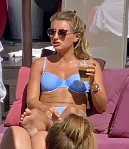 Dani Dyer Sexy TheFappeningBlog.com 38.jpg