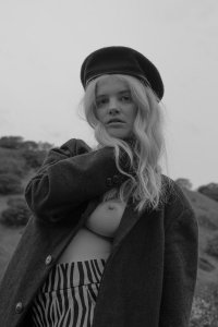 Katie Blackburn Nude TheFappeningBlog.com 1.jpg