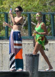 Hailey Bieber, Kendall Jenner, Justine Skye Sexy TheFappeningBlog.com 65.jpg