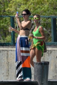 Hailey Bieber, Kendall Jenner, Justine Skye Sexy TheFappeningBlog.com 67.jpg