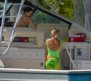 Hailey Bieber, Kendall Jenner, Justine Skye Sexy TheFappeningBlog.com 80.jpg