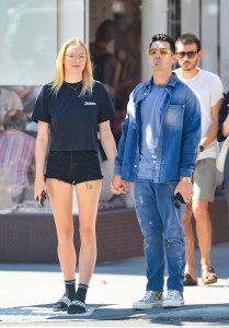Sophie Turner Sexy TheFappeningBlog.com 5.jpg