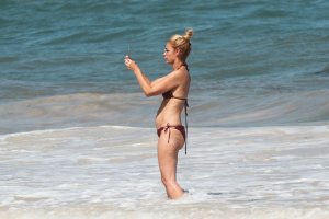 Froukje de Both Sexy TheFappeningBlog.com 5.jpg