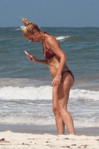 Froukje de Both Sexy TheFappeningBlog.com 23.jpg