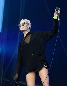 Nina Nesbitt Sexy TheFappeningBlog.com 18.jpg