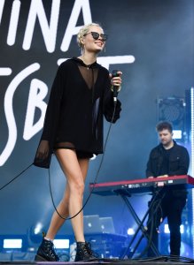 Nina Nesbitt Sexy TheFappeningBlog.com 21.jpg