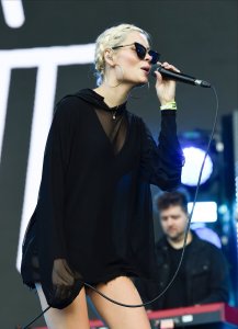 Nina Nesbitt Sexy TheFappeningBlog.com 26.jpg