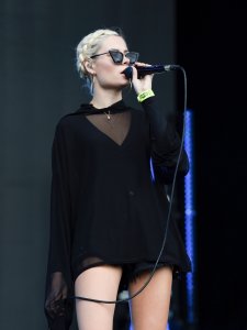 Nina Nesbitt Sexy TheFappeningBlog.com 31.jpg