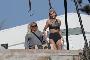 Elsa Hosk Sexy 25.jpg