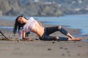 Amanda Geores See Through 20.jpg