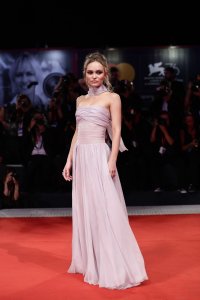 Lily-Rose Depp Sexy TheFappeningBlog.com 12.jpg