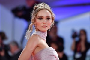 Lily-Rose Depp Sexy TheFappeningBlog.com 13.jpg