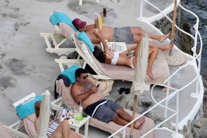 Isabel Pakzad Sexy TheFappeningBlog.com 36.jpg