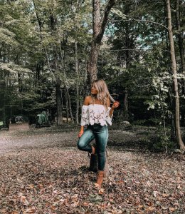 Valerie Pac Sexy TheFappeningBlog.com 1.jpg