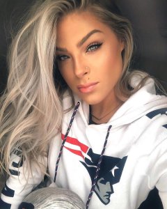 Valerie Pac Sexy TheFappeningBlog.com 81.jpg