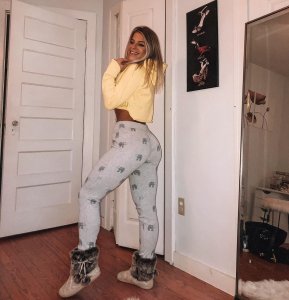 Valerie Pac Sexy TheFappeningBlog.com 148.jpg