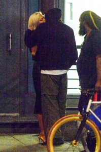 Caroline Vreeland Sexy TheFappeningBlog.com 36.jpg