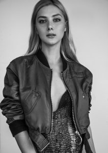 Elena Garas Nude TheFappeningBlog.com 3.jpg