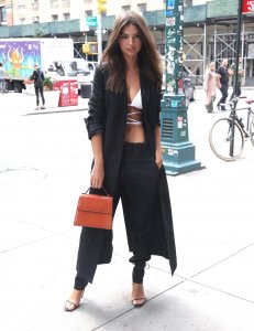 Emily Ratajkowski Sexy TheFappeningBlog.com 39.jpg