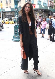 Emily Ratajkowski Sexy TheFappeningBlog.com 54.jpg