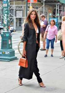 Emily Ratajkowski Sexy TheFappeningBlog.com 61.jpg