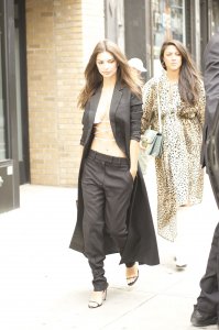 Emily Ratajkowski Sexy TheFappeningBlog.com 86.jpg