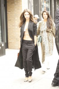 Emily Ratajkowski Sexy TheFappeningBlog.com 87.jpg