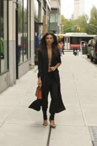 Emily Ratajkowski Sexy TheFappeningBlog.com 91.jpg