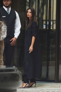 Emily Ratajkowski Sexy TheFappeningBlog.com 132.jpg