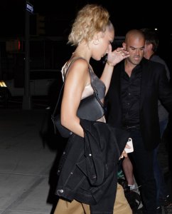 Bella Hadid Sexy TheFappeningBlog.com 10.jpg