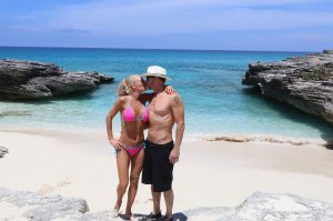 Jenny McCarthy Sexy TheFappeningBlog.com 1.jpg