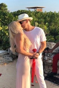 Jenny McCarthy Sexy TheFappeningBlog.com 33.jpg