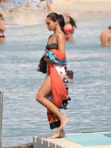 Shanina Shaik Sexy TheFappeningBlog.com 52.jpg