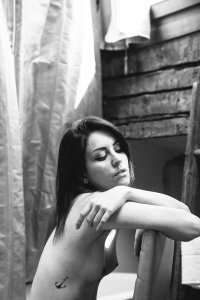 Jennifer Bezzon Nude TheFappeningBlog.com 7.jpg